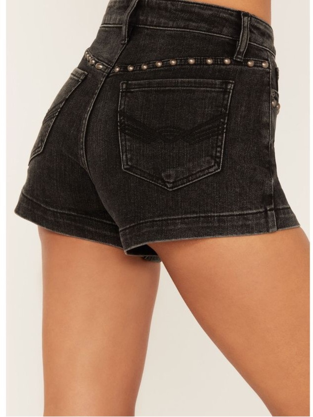 Idyllwind Women's Delrose Drive High Rise Studded Stretch Denim Shorts